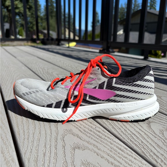 Brooks Launch 6 Women's Size 9 Grey/Black/Purple Athletic Running Shoes - Picture 3 of 10